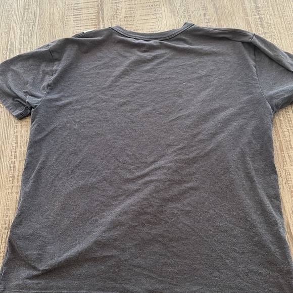 Women’s Under Armour Graphic Girlfriend shirt sleeve tee shirt - Picture 3 of 4